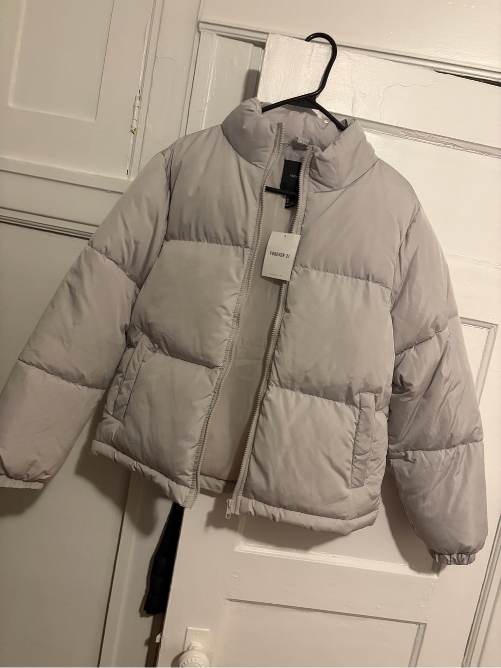 Puffer Jacket in Light Gray